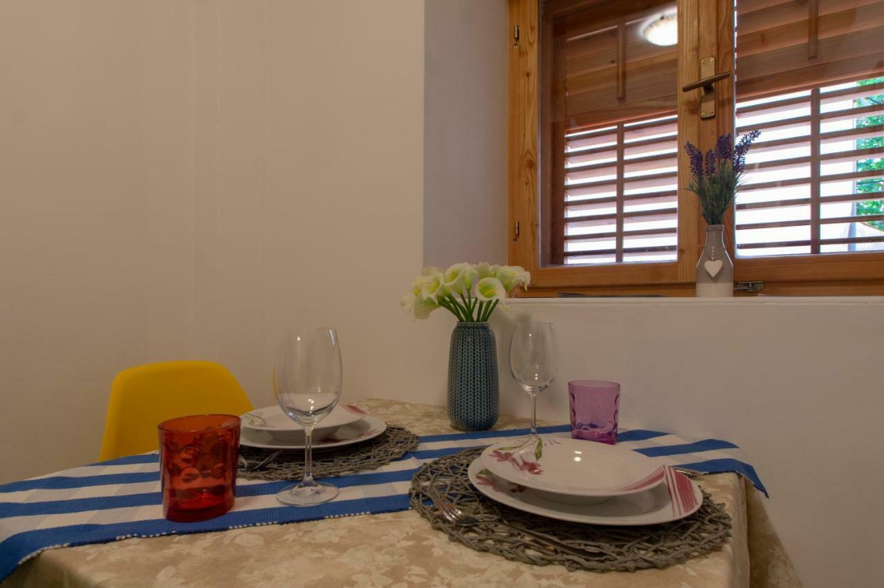 Apartments Giro Korcula Exteriör bild