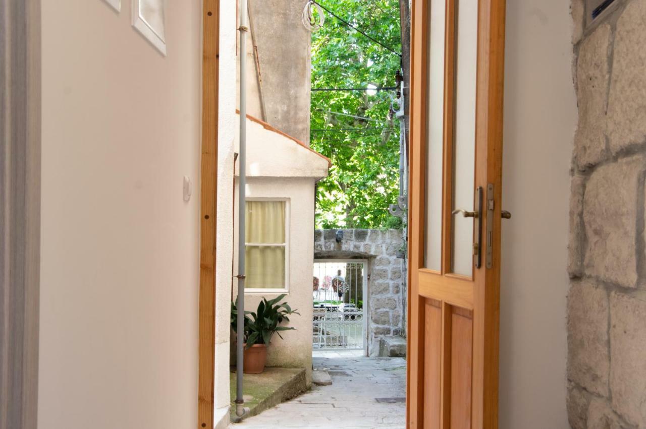 Apartments Giro Korcula Exteriör bild