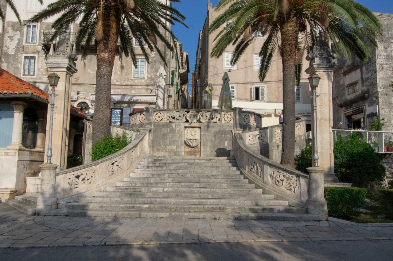 Apartments Giro Korcula Exteriör bild