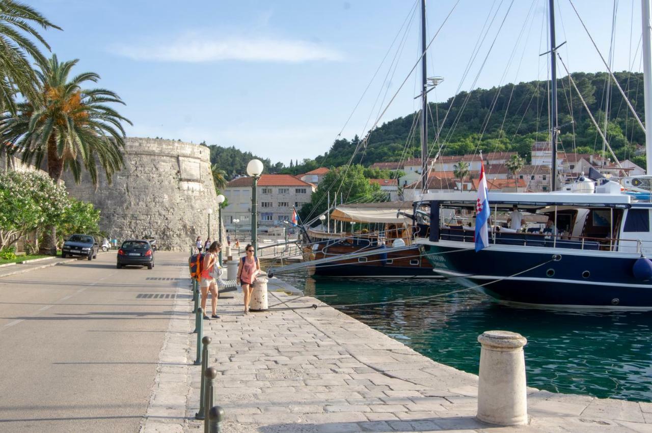 Apartments Giro Korcula Exteriör bild